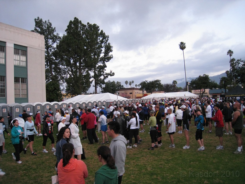 Pasadena Marathon California 2010-02 0370.jpg - The Pasadena California Marathon - 2010.